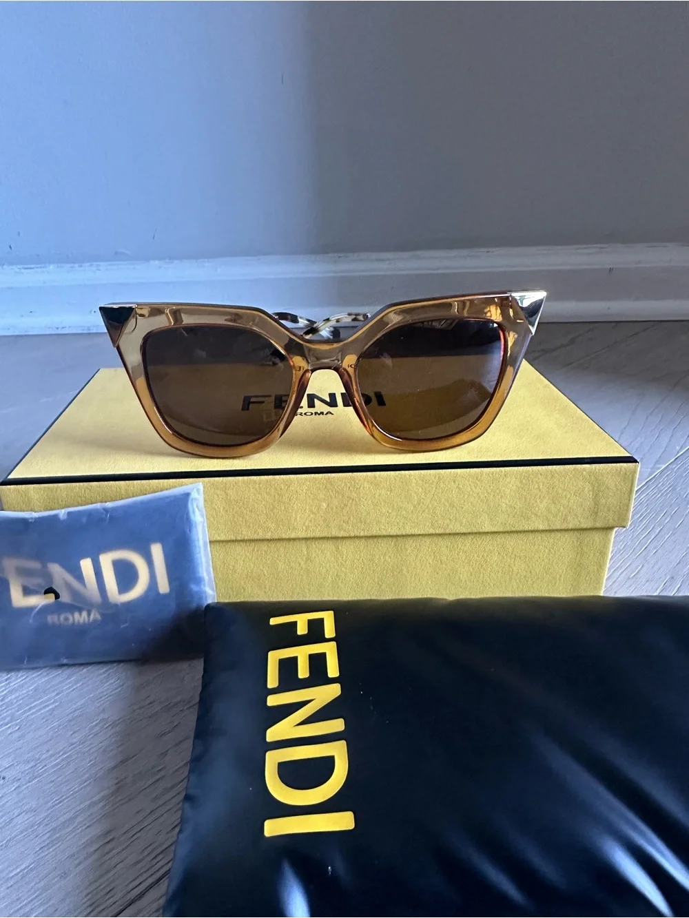 Fendi FF 0060/S Iridia Crystal Cat Eye Sunglasses Full Set Box Auth Card